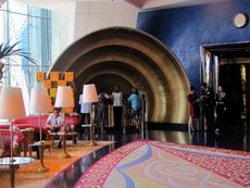 390 Eingangshalle.JPG